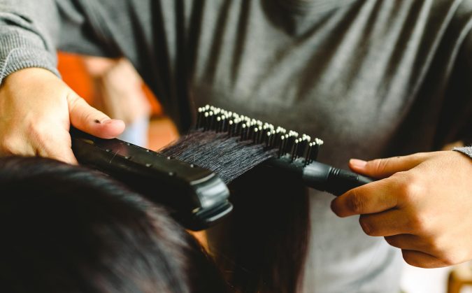 קורס החלקת שיער קורס החלקות שיער